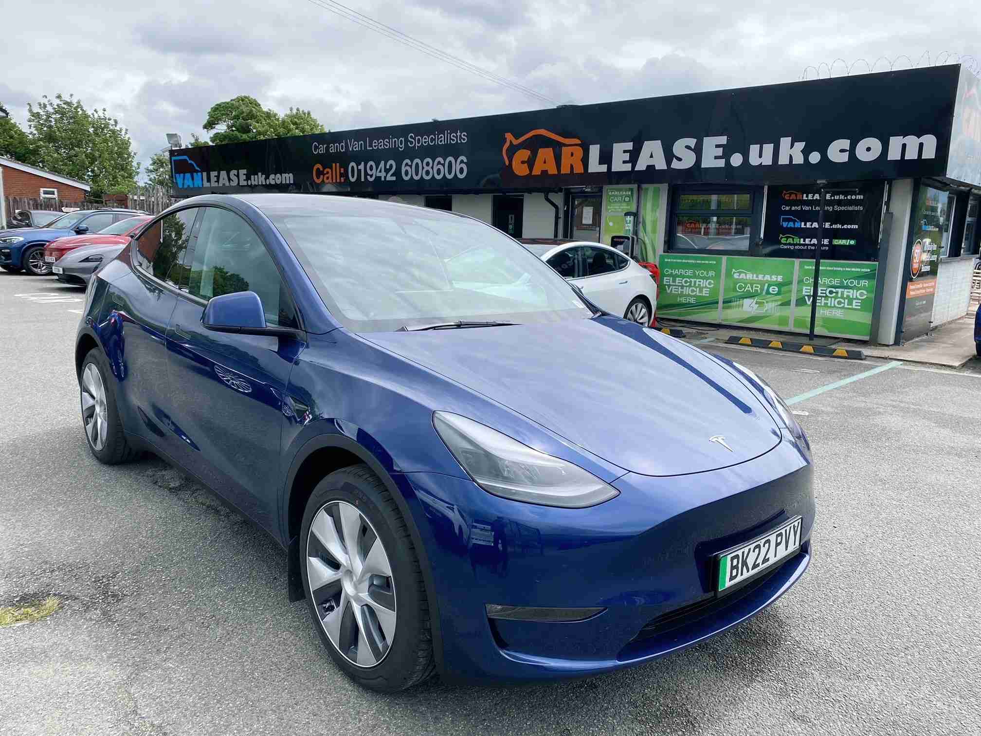 Tesla MODEL Y Hatchback Long Range AWD 5dr Auto Electric Car Leasing UK