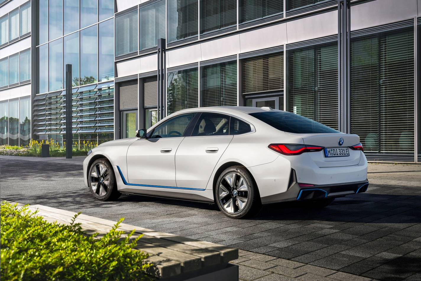 BMW I4 Gran Coupe 250KW Edrive40 M Sport 83.9KWH 5dr Auto On Lease From ...